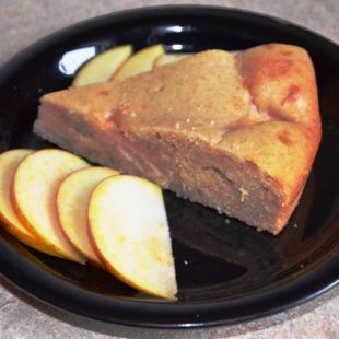 Szybkie ciasto jabłkowe według Pięciu Przemian