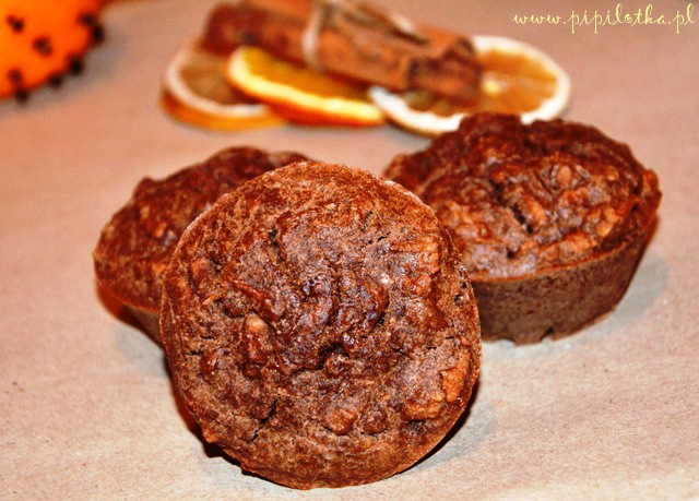 Czekoladowe muffiny z gruszkami
